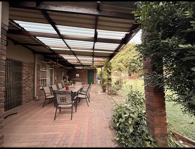 4 BEDROOM HOUSE FOR SALE IN AVIARY HILL